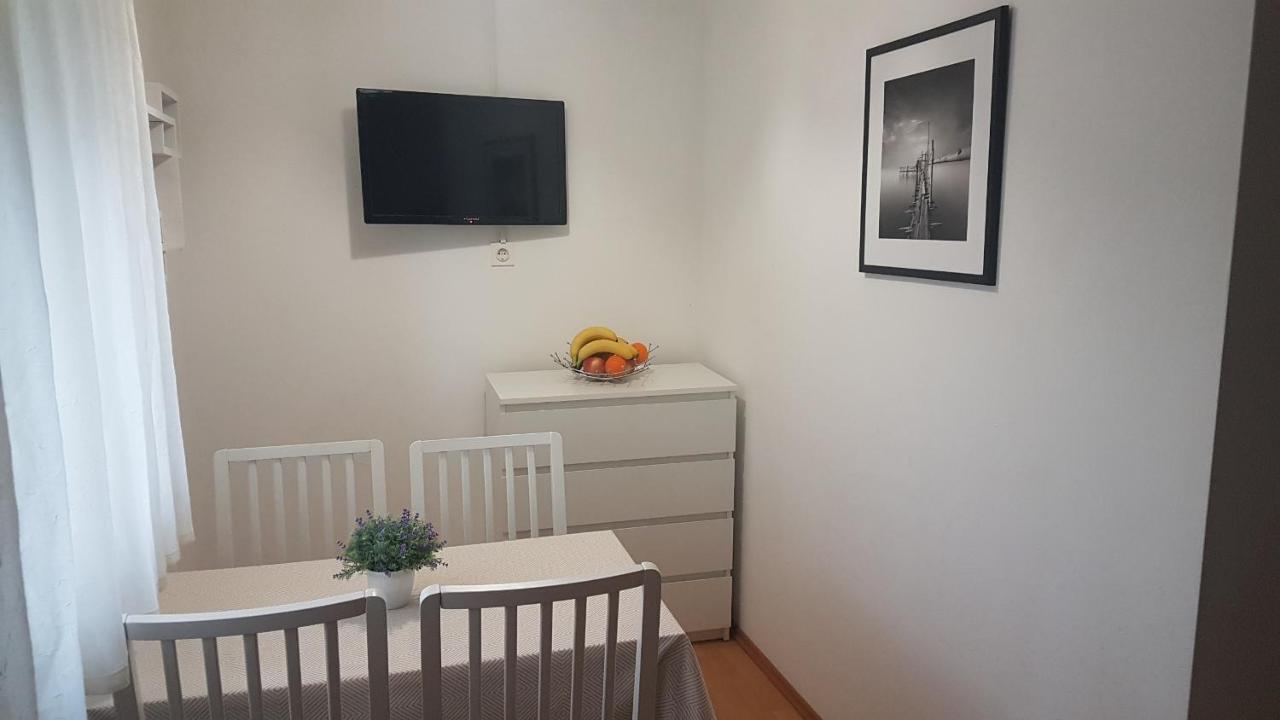 Apartmani Ab Pirovac Exteriér fotografie