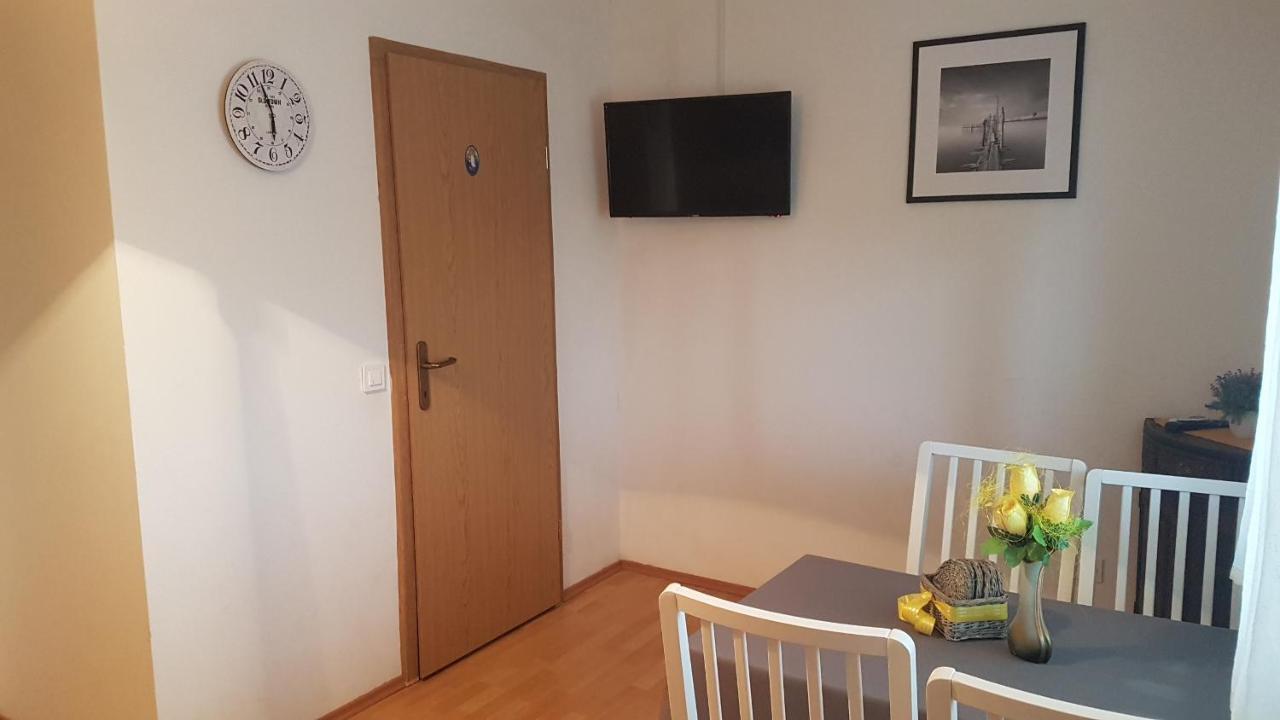 Apartmani Ab Pirovac Exteriér fotografie